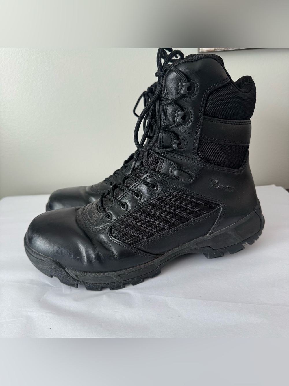 BATES Size 11 Men’s Black Work Boots